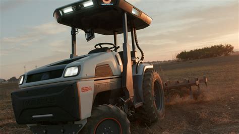 Monarch Tractor closes $20M Series A for autonomous tractors