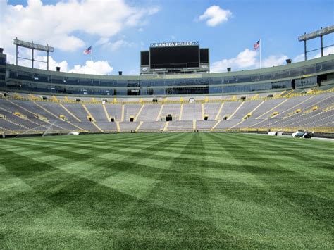 Use My Camera: Touring Lambeau Field