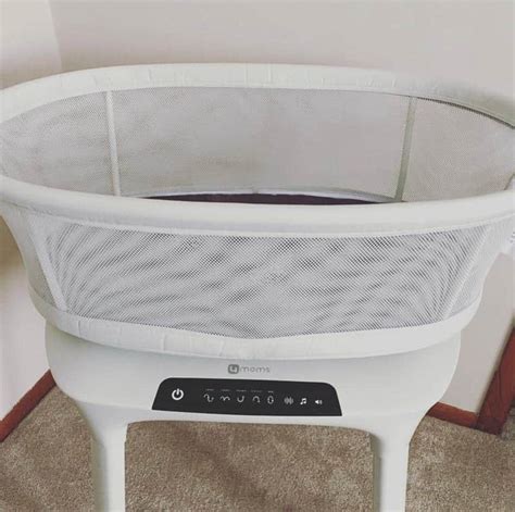 The 4moms mamaRoo Sleep Bassinet Review - Upside Dad