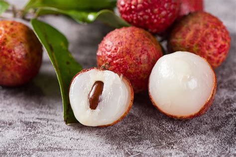 Lychee Benefits: 5 Reasons Why This Juicy Fruit Shouldn