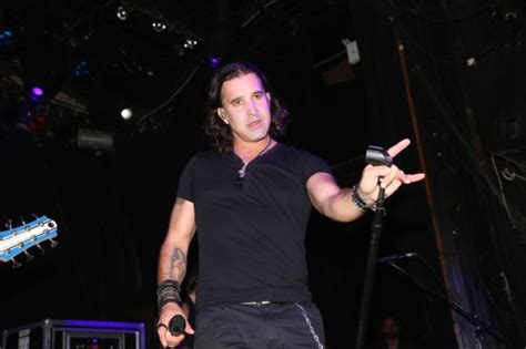 Creed lead singer Scott Stapp says he’s broke, living in motel – New York Daily News