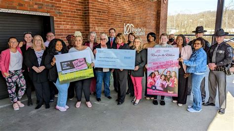 Highmark awards grant to West Virginia Breast Health Initiative, Inc. | News | herald-dispatch.com