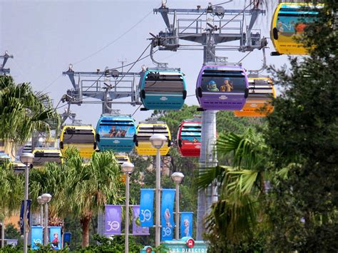 Walt Disney World's Skyliner Crash: Two Gondolas At Walt Disney World ...