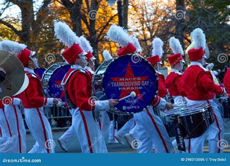 Marching Band in Macy S Thanksgiving Day Parade 2023 Editorial Photo - Image of city, drummer ...