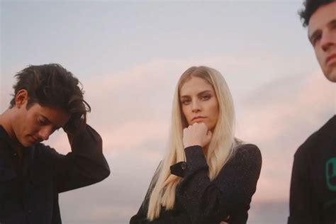 London Grammar have announced a new remix collection | Dork