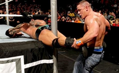 WWE WALLPAPERS: John cena vs batista | john cena vs batista last man standing match | wwe john ...