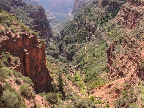 North Kaibab Trail, Grand Canyon AZ: Stunning day hike to Roaring Spring