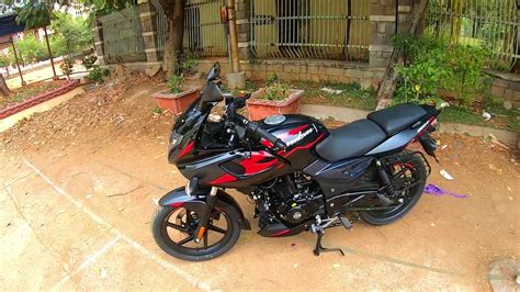 2021 Bajaj Pulsar 220F New Black Colour Detailed in Video