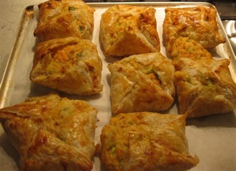baked,salmon,parcels - Potato And Salmon Puff Pastry Parcels With Walnuts - Image 6 | Salmon in ...