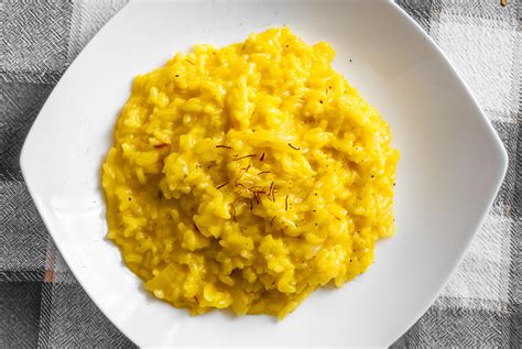 The legend Behind Milan’s Saffron Risotto | ITALY Magazine