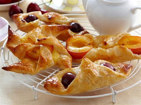 How to make these easy Danish pastries | Recipe | Easy danish, Homemade ...