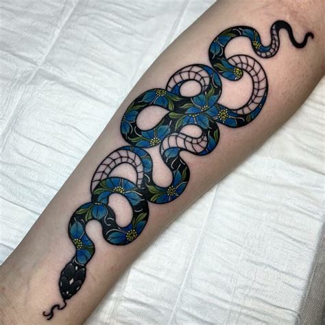 12+ Snake Thigh Tattoo Ideas To Inspire You!