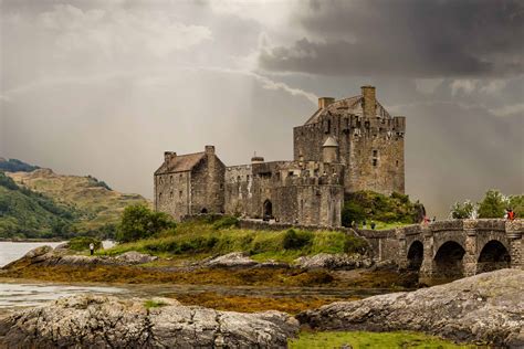 Conquering Castles and Countryside on a Scotland Roadtrip