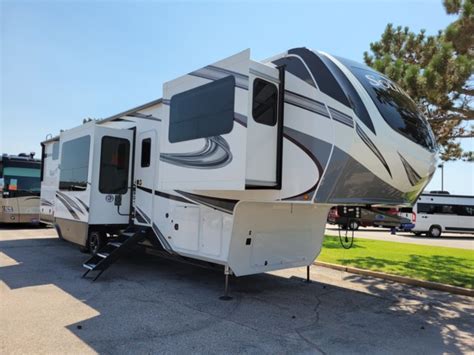 2022 Grand Design Solitude 380FL-R RV for Sale in Oklahoma City, OK 73127 | 96199 | RVUSA.com ...