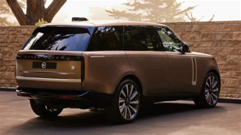 One of Seventeen: Exclusive 2023 Land Rover Range Rover Carmel Edition Revealed | Flipboard