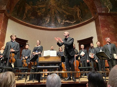 Messiah, Irish Chamber Orchestra, Whelan, Wigmore Hall review - wonderful, easy, light and dark ...