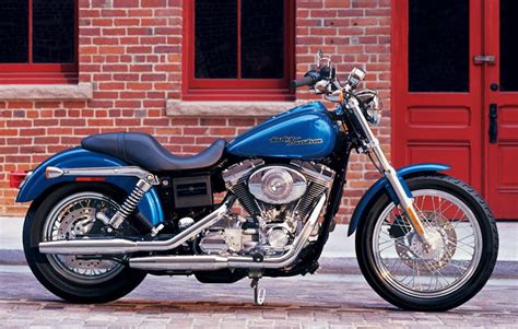 HARLEY-DAVIDSON Super Glide Custom (2004-2005) Specs, Performance & Photos - autoevolution