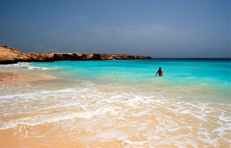 10 things to do in Oman | Luxury Hotels Travel+Style | Oman beach ...