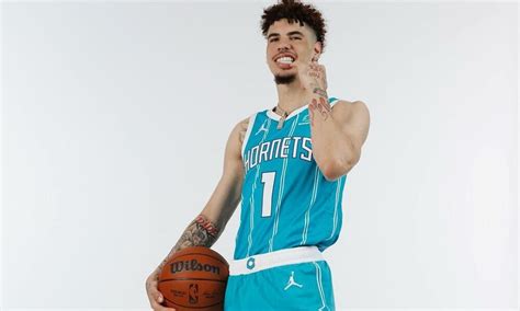 Hornets hilariously prank LaMelo Ball during internal Media Day