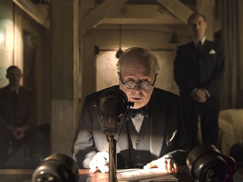 'Darkest Hour' star Gary Oldman on his remarkable transformation into Churchill - ABC News