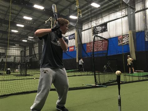 How to Prepare in the On-Deck Circle - Elite Baseball Performance