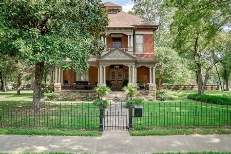 c.1895 Historic Brick Victorian Home For Sale on NRHP Haunted? Fort ...