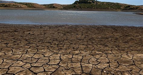 Dangerous heat wave threatens drought-stricken West - CBS News