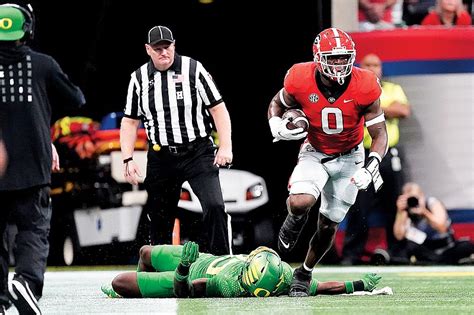 Georgia moves up to No. 2 in AP poll, passing Ohio State