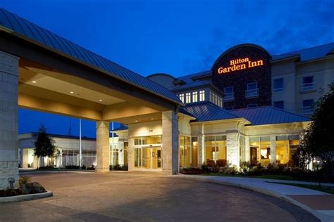 Hilton Garden Inn Dallas-Arlington - Best Hotels in Dallas