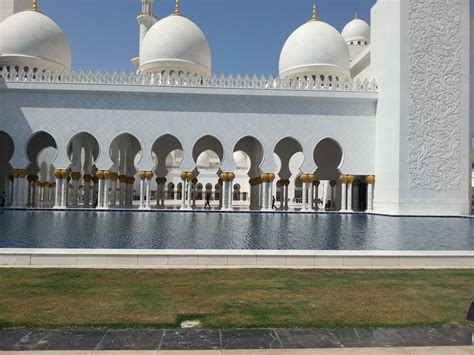 Abu Dhabi great architecture - I.A.