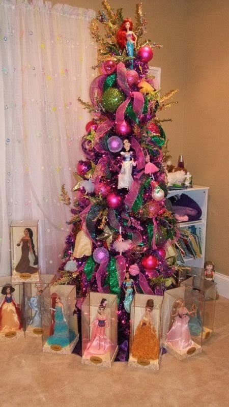 25 All Time Favorite Disney Christmas Tree Decorations Ideas - MagMent