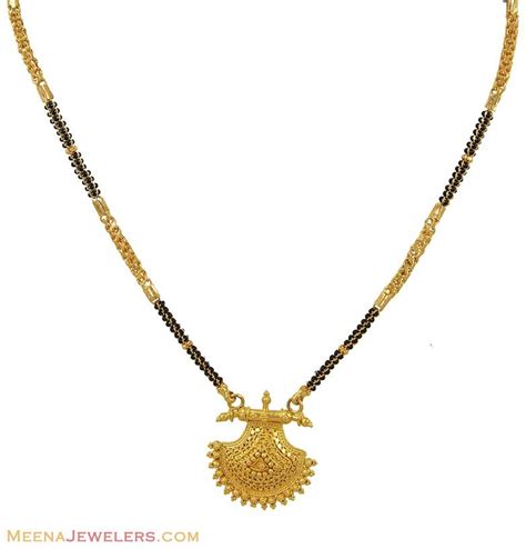 Gold mangalsutra designs, Gold jewelry prom, Black beaded jewelry