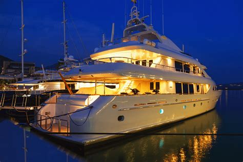 Luxury Caribbean Yacht Charter - Seven Seas Charters