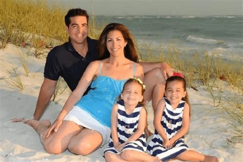 noelle-watters-filed-divorce-to-her-husband-jesse-watters - SuperbHub