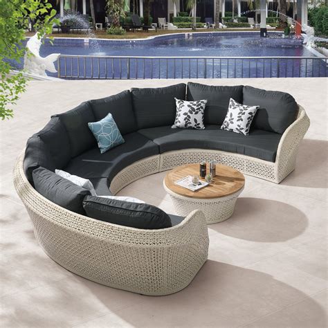 Contract quality outdoor round sectional | TB Outdoor Design | Outdoor Furniture