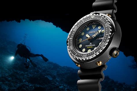 Seiko Introduces the Gradient Blue “Tuna” 1000 m Diver | SJX Watches