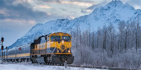 Alaska Railroad Aurora Winter Train | AlaskaTrain.com