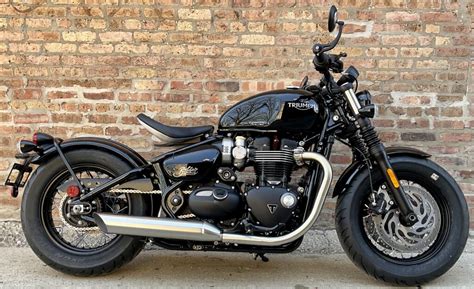 2023 Triumph Bonneville Bobber: Modern Classic | Motoworks Chicago