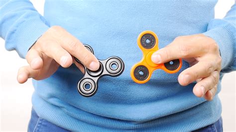 5 Ways to Do Fidget Spinner Tricks - wikiHow