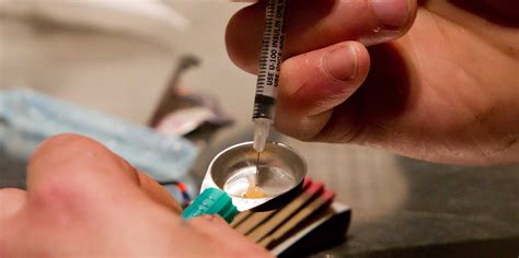 Harm Reduction Reshapes Heroin Addiction Treatment - Business Insider