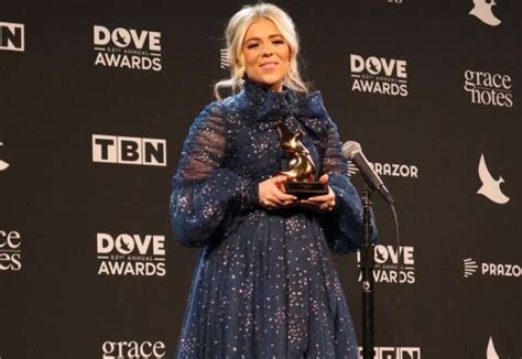 Anne Wilson Talks Powerful "My Jesus" Testimony + Hey Girl Nation | 53rd Dove Awards - TCB