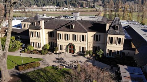 Chateau Ste. Michelle moves white wine production, considers Woodinville property sale