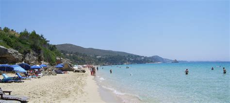 Lassi beach Photo from Makris Gialos in Kefalonia | Greece.com