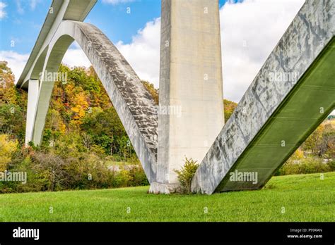 Double Arch Bridge at Natchez Trace Parkway near Franklin, TN, fall ...