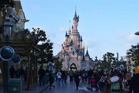 Disneyland Paris Visitor Guide 2024: Everything you need to know - Bounce