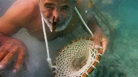 Pearl diving in Qatar historical view by qatarmarine and Khaled Zaki