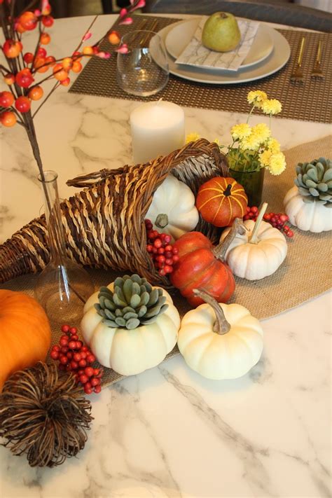 12 Modern Thanksgiving Table Setting Ideas