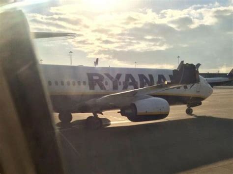 Ryanair ‘crash victim’ passenger describes terror as pictures emerge of ...