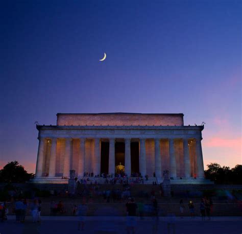 Monuments by Moonlight DC Night Tour Discount Tickets