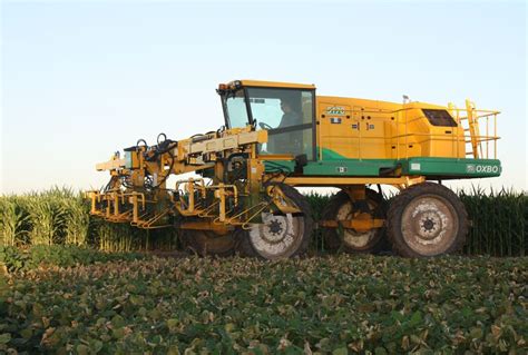 Seed corn harvest machines from Ploeger Oxbo Group - AMMAC